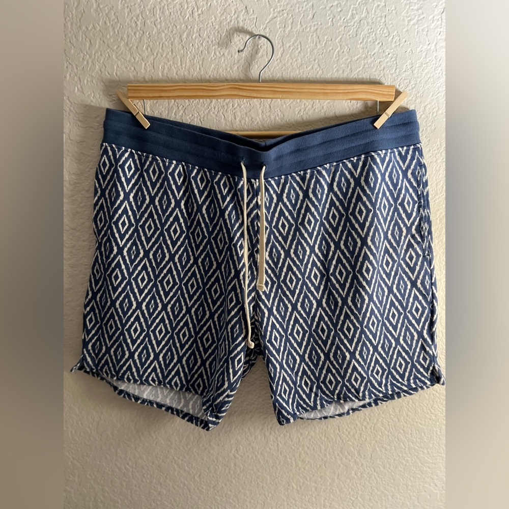 No Boundaries Navy Diamond Pattern Athletic Shorts XL